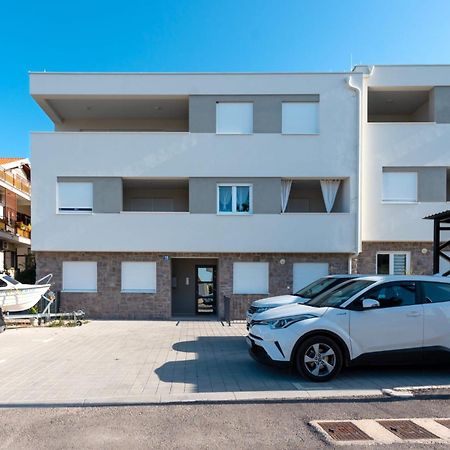Apartment Apartman Mia Brodarica  Buitenkant foto